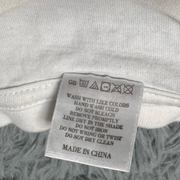 Atlanta Braves Wallen 98 Country Music Concert T-Shirt - Picture 2 of 5